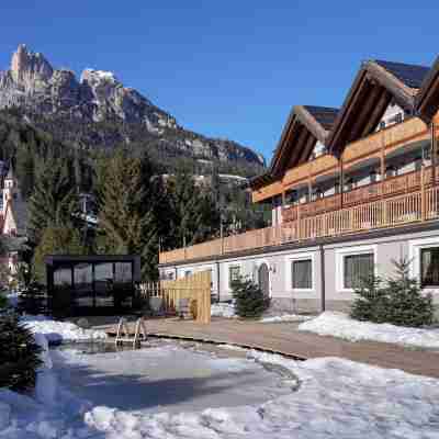 X Alp Hotel Hotel Exterior