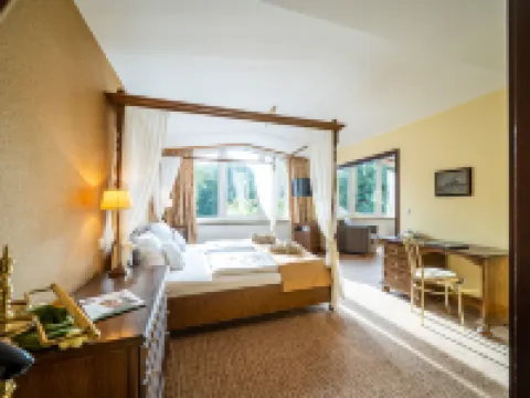 Waldhotel Tannenhäuschen Hotels in Wesel