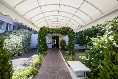 Hotel Giulietta e Romeo Hotel dekat Nissolino Corsi