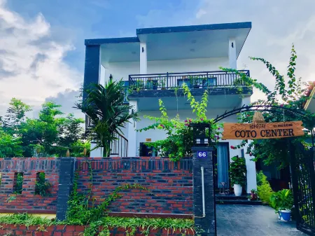 Coto Center Homestay Отели в г. Minh Chau