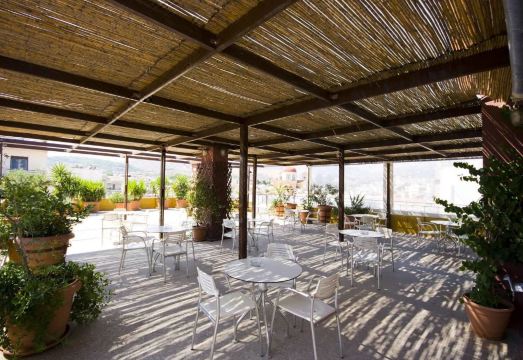 다이애나 호텔 키오스