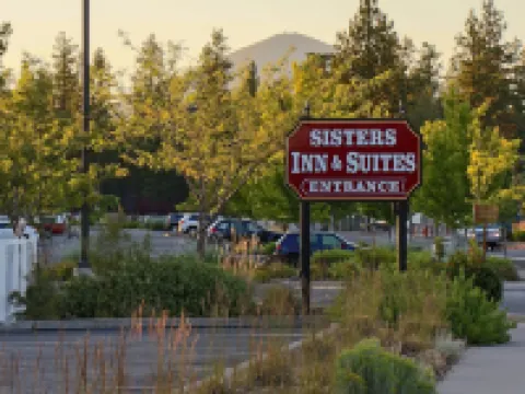 Sisters Inn & Suites Hotels in Sisters