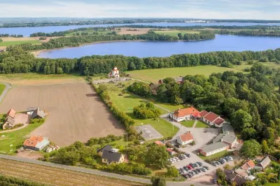 Ivögården餐廳&葡萄酒莊園 S?lvesborgs Konsthall附近的飯店