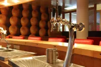 Best Western Plus Amsterdam Airport Hotel - bars