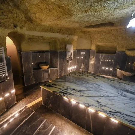Rose Nest Cave Hotel