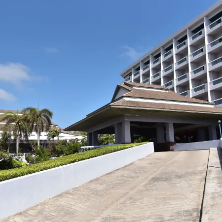 BP Samila Beach Hotel & Resort