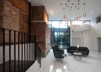 Winstanley House - Park Yeri