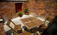 The Golden Lion Inn