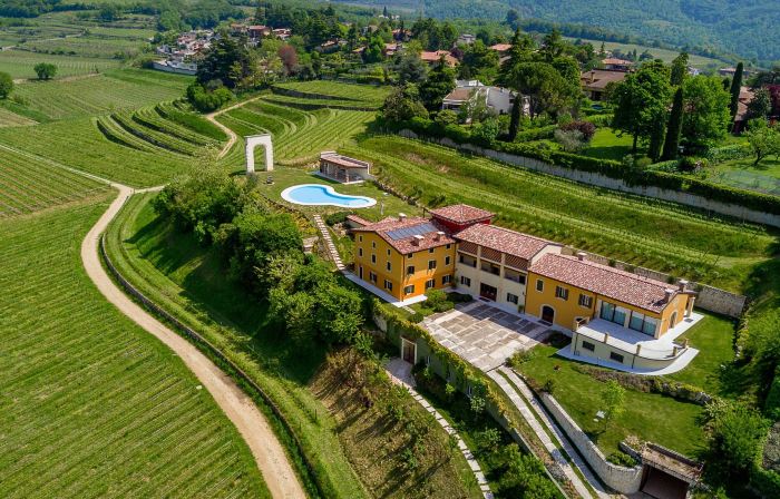 La Fonte Degli Dei