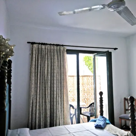 Zhimbad B&B by the Sea