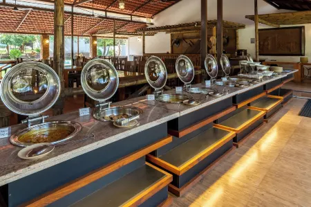 Shangri la Jungle Resort Отели в г. Sancordem VP