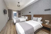 Crystal Hotel & Spa فنادق في باكورياني