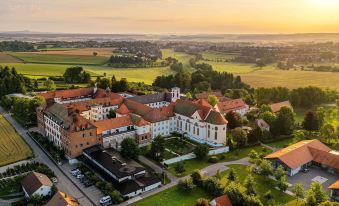 Romantik Hotel Kleber Post - Housity