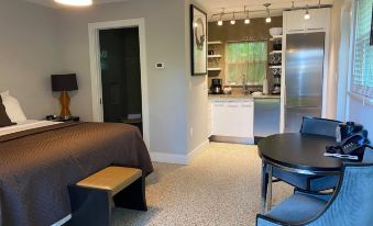 Captiva Beach Resort (Open Private Beach Access)
