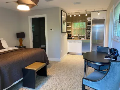 Captiva Beach Resort (Open Private Beach Access)