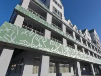 Krystal Beach Hotel Hotels near Koop Sentrum