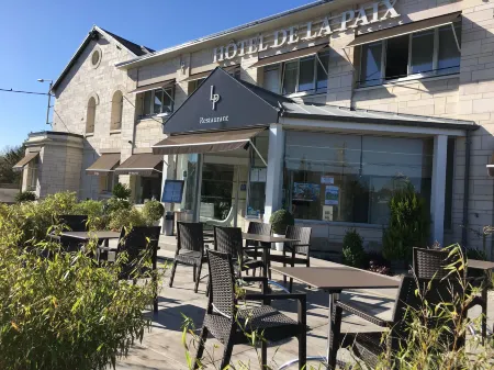 Hôtel de la Paix Отели в г. Альбер