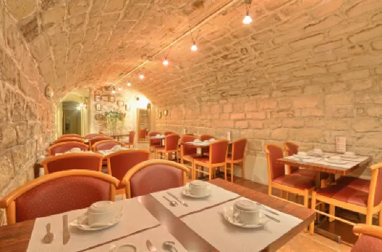 121 Paris Hotel Hotels in 
