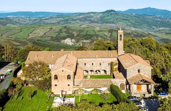 聖巴託洛梅奧修道院旅館