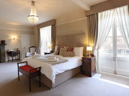 Black Boys Hotel Отели в г. Рипхем