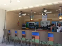 艾維度假酒店及 - 酒吧