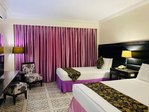 Fiesta Garden Hotel فنادق في إلوكوس سور