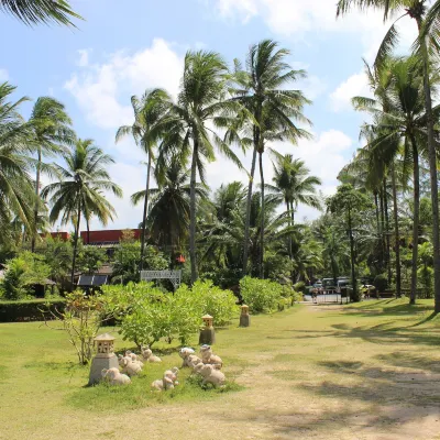 Sudala Beach Resort Отели рядом с достопримечательностью «Коралловый мыс»