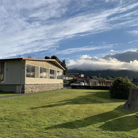 Te Anau Manapouri Lake Hotel