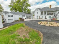 Hickory House Bed & Breakfast Hotels in Cecil Township