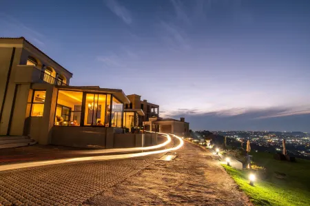 The Northcliff Boutique Hotel Отели рядом с достопримечательностью «Melville Koppies»