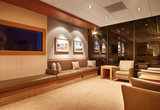 인 바이 더 시 라호야