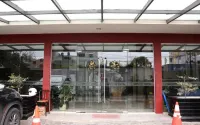 Merlion Hotel Các khách sạn ở Sei Sikambing B