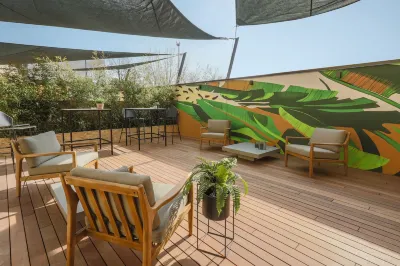 AR Prestige Penthouse - TriBeCa Loft Hôtels à : Orio al Serio