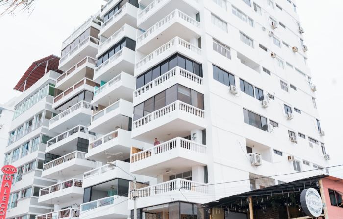 Apartment - Sleeps & Free Parking