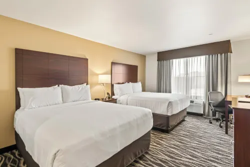 Cobblestone Hotel & Suites-Bellefontaine