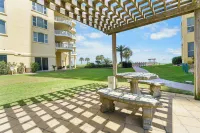 Beach Colony W7C - Covered Parking Included