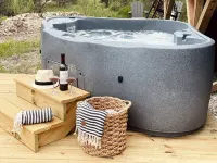 Couples Retreat, Private Hot Tub, Stars & Outdoor Shower
