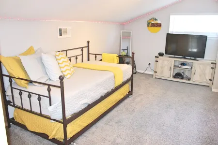 Enjoy Lake Livingston - Pet Friendly