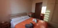 Colorful apartment on the 1st floor of a farmhouse among the olive trees 3 km from the sea