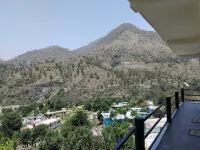 Rawat Residency - Bergblick
