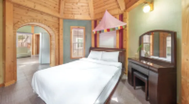 加平露露小童膳宿公寓