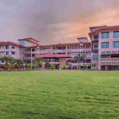 Crescent Spa and Resorts Indore Hotel Exterior