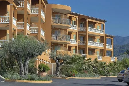 Appart Hotel Lou Castelet Отели в г. Сен-Мартен-дю-Вар