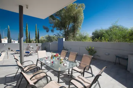 Villa Prpo490a, Stunning 5Bdr Protaras Villa with Pool, Close to the Beach