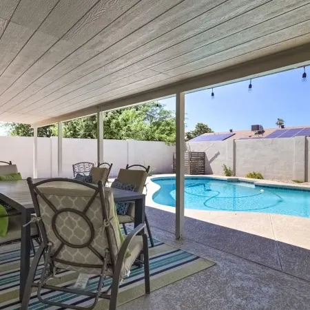 Tempe Remodel w Sparkling Pool and Game Room