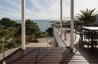 Clifftop Luxury with Spectacular Ocean Views