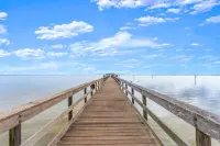 Canopy Cove Stunning 2BR Apt Heart of Downtown Hotels in Safety Harbor