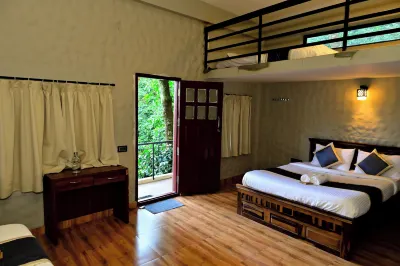 TANARYA LUXURY HOMESTAY Hotels near Hebbe Falls