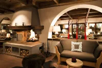 Chalet Silvretta Hotel & Spa Отели в г. Замнаун