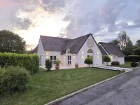 Hôtel de la Brière et Restaurant Les Krapados Hôtels à : Saint-Lyphard